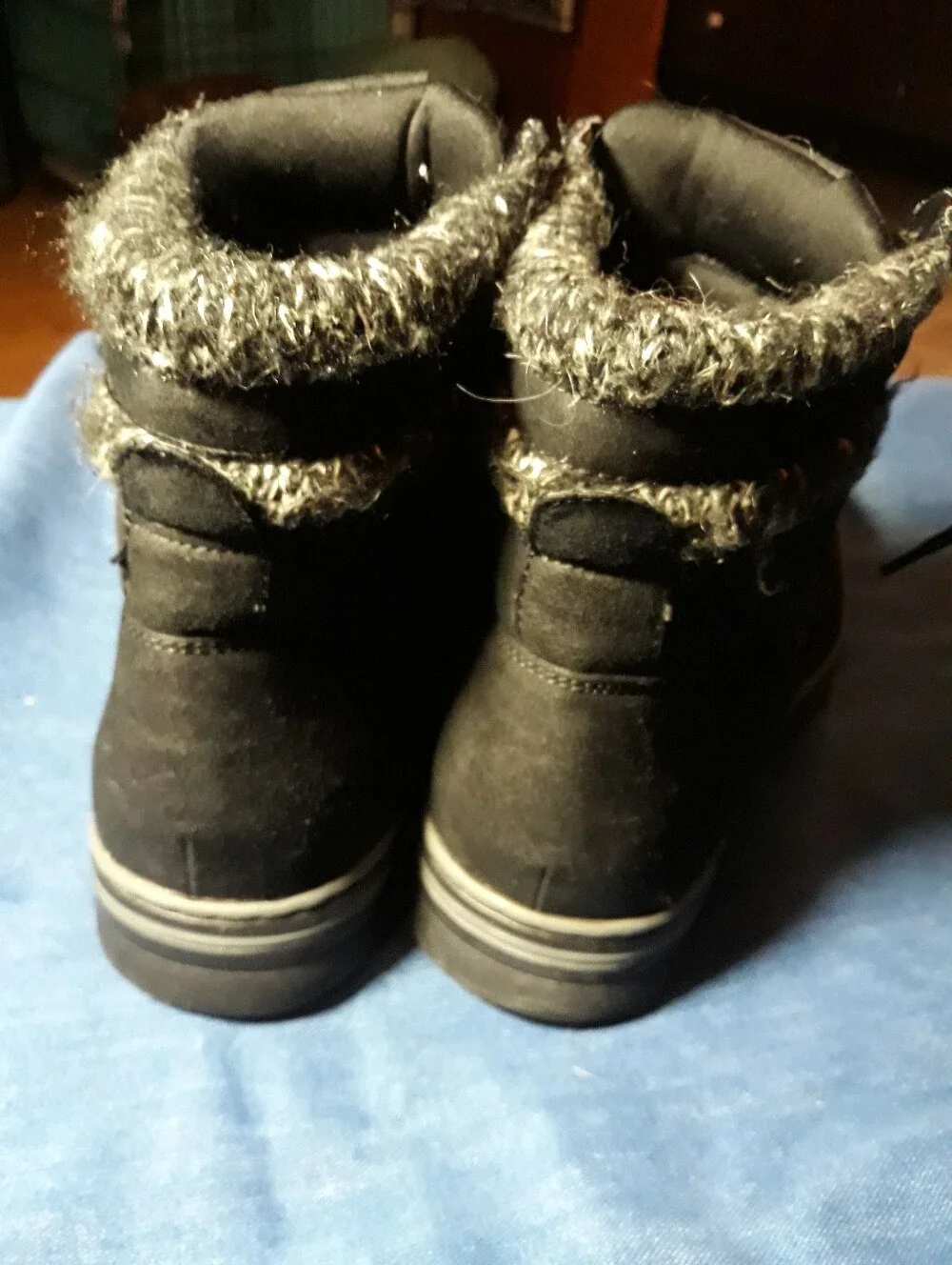 black cuffed boots size 10